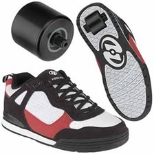 heelys-sneakers-mit-der-rolle[1].jpg